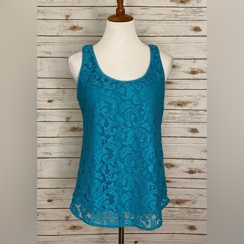 Ann Taylor LOFT classic floral lace sleeveless top/tank top Size Medium